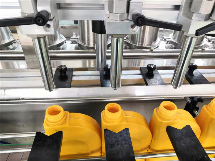 Машина за химическо пълнене на бутилка LDP