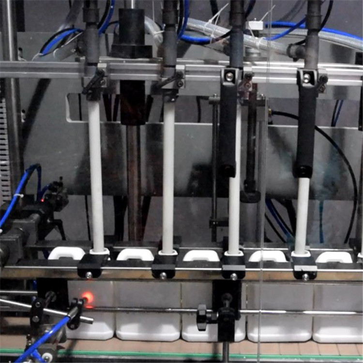 корозивна машина за пълнене с течност